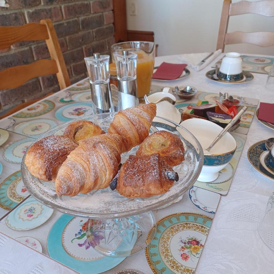 Woodpeckers Cottage B&B Pett Eksteriør bilde